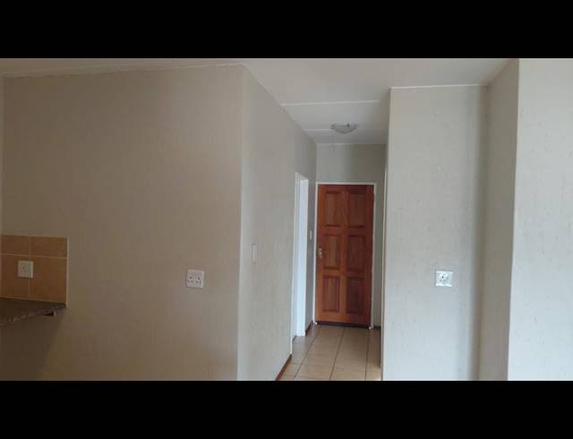 2 BEDROOM APARTMENT FOR SALE IN COMET